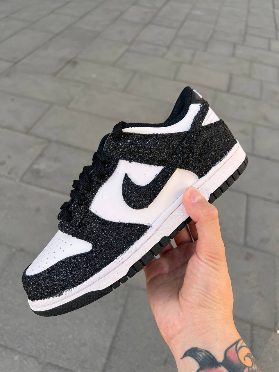 Dunk Low Panda “Glitter”